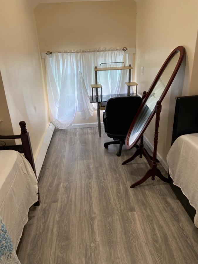 A Nice Room In Queens Ню Йорк Екстериор снимка