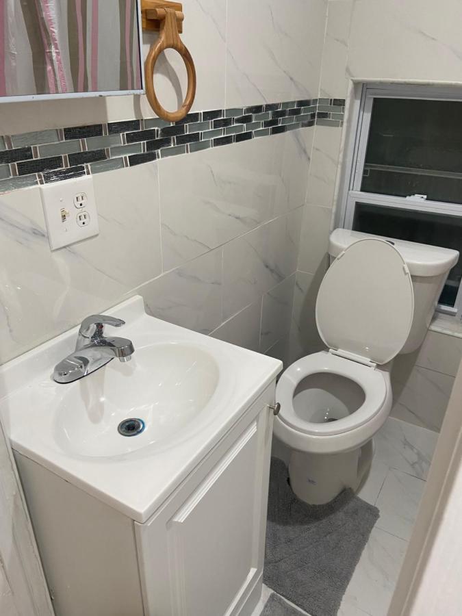 A Nice Room In Queens Ню Йорк Екстериор снимка